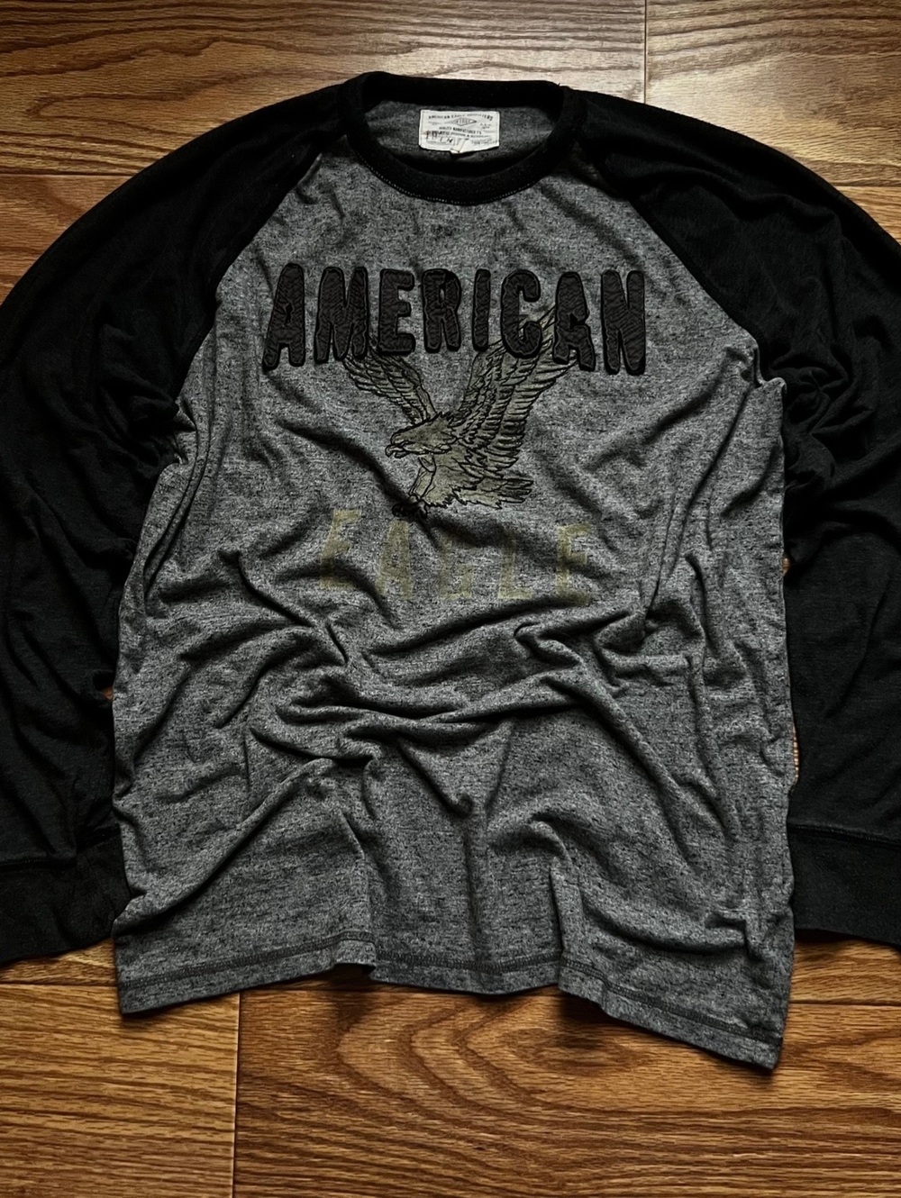 vintage y2k american eagle outfitters raglan tee streetwear grunge skater